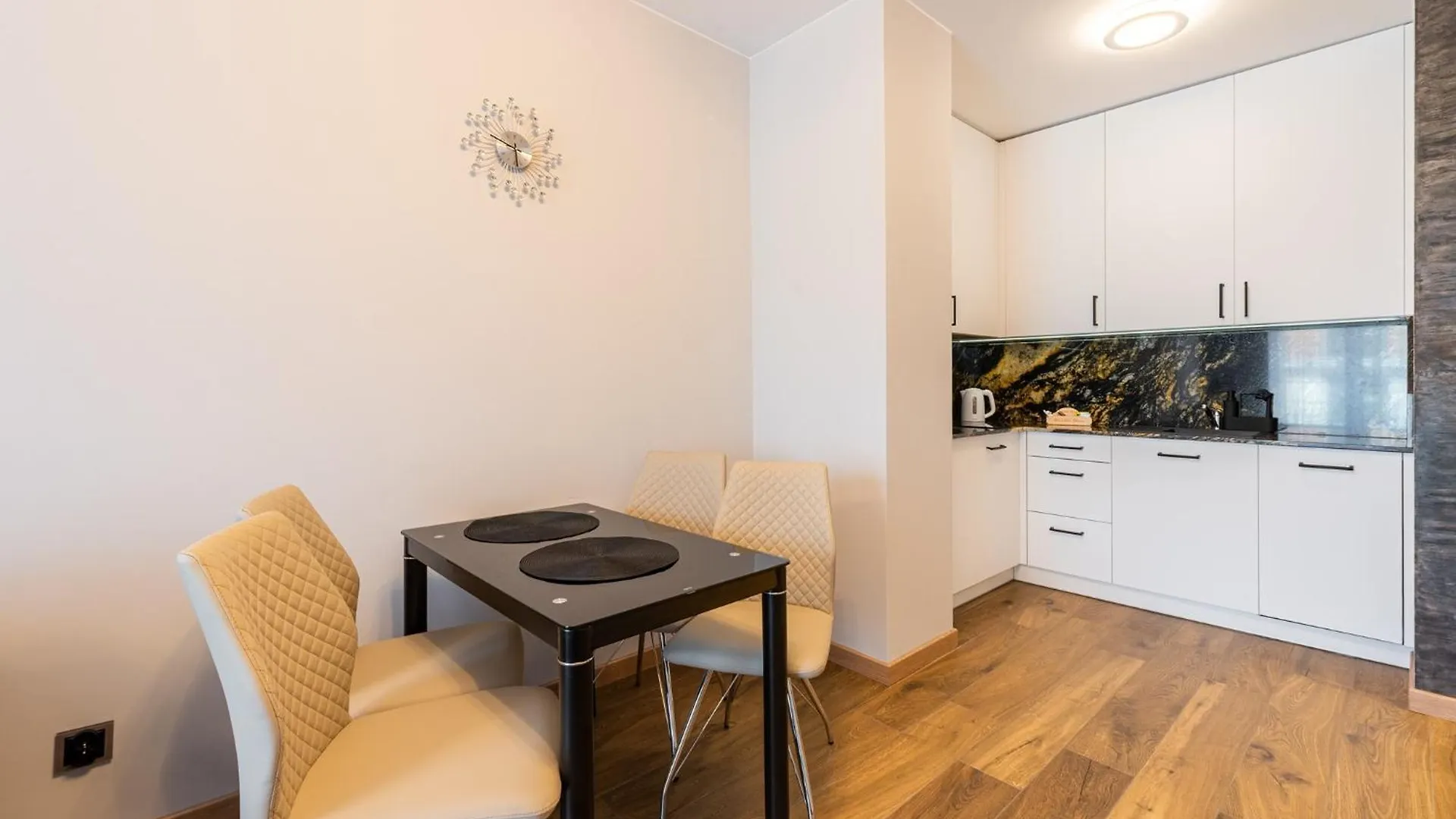 Horyzont Apartamenty -Baltycka2 - Sauna & Fitness - Sniadania Kolobrzeg 0*,  Poland